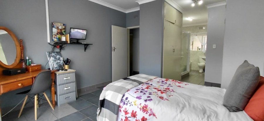 To Let 4 Bedroom Property for Rent in Protea Park North West